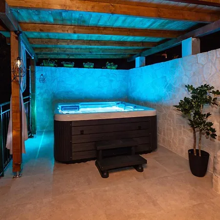 River House With Jacuzzi Vendégház 4*